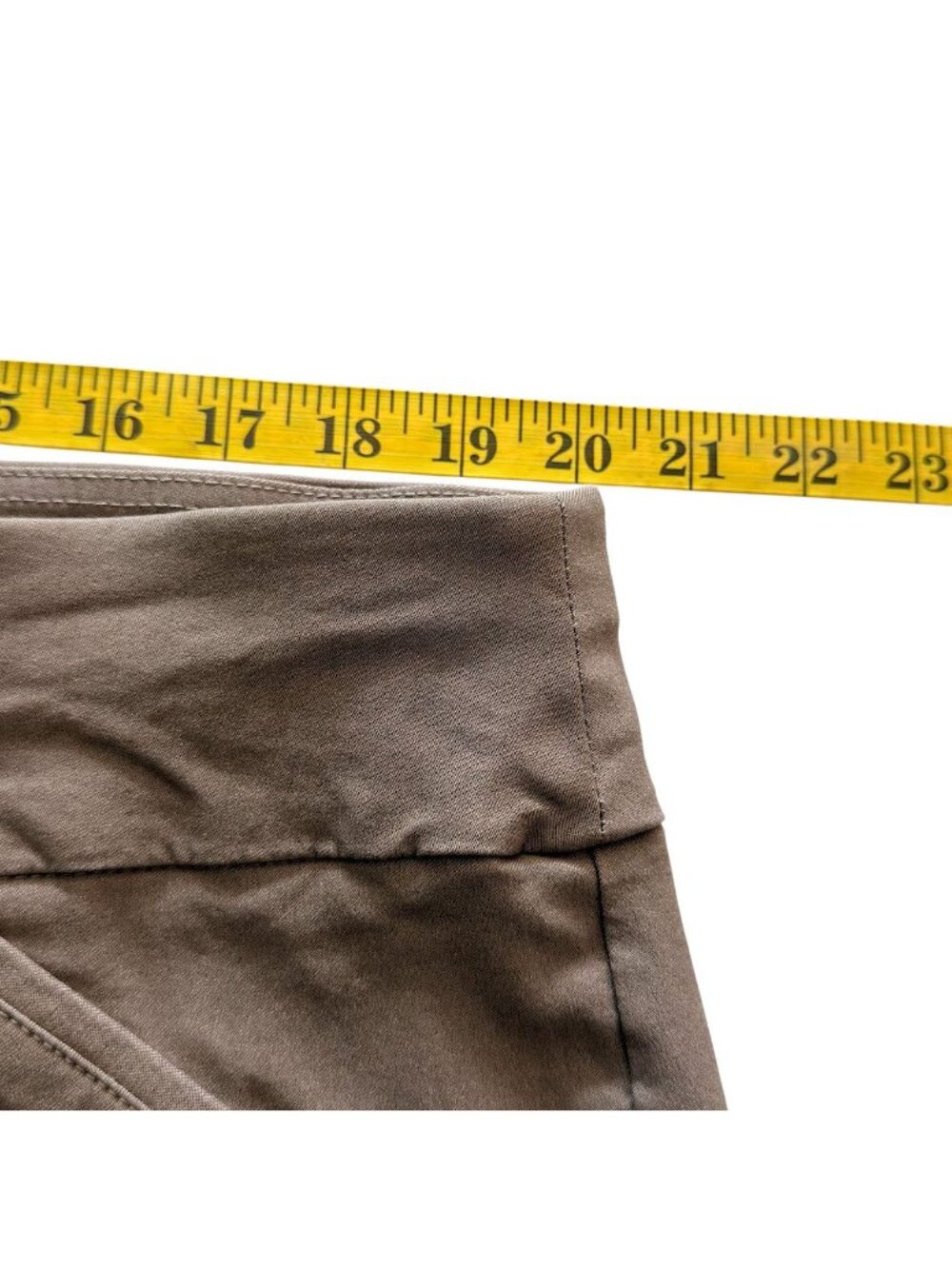 Alfred Dunner Womens Plus-Size 20W Cropped Stretch Pants In Taupe Brown - Picture 11 of 14